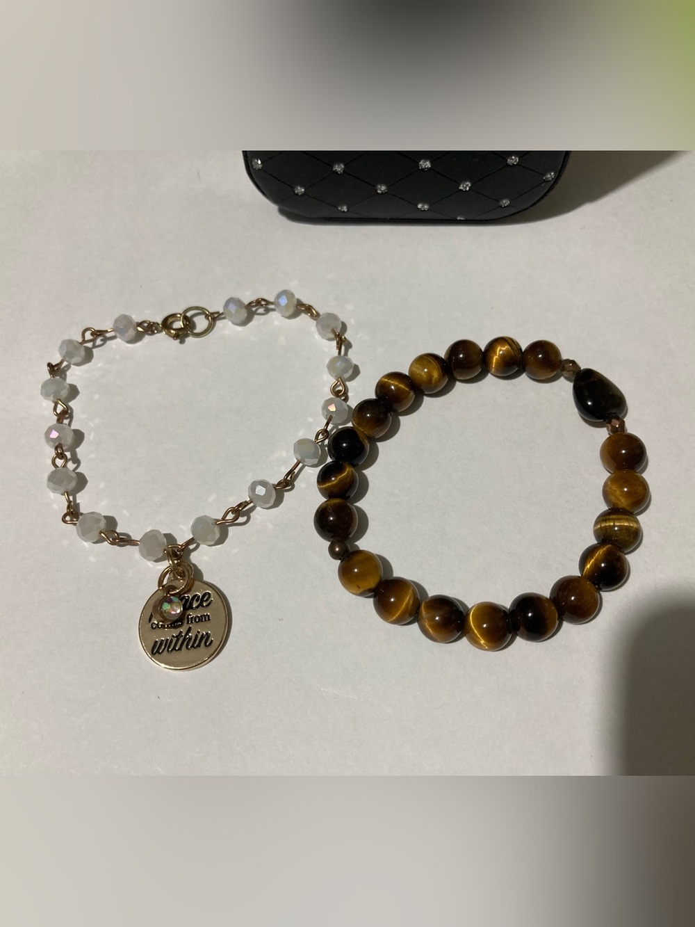 Bracelets - Picture 4 of 7